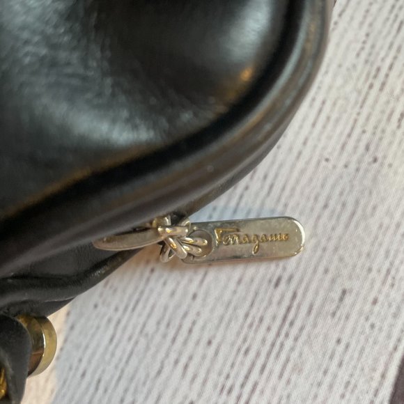 Vintage Salvatore Ferragamo shoulder bag - Picture 4 of 12